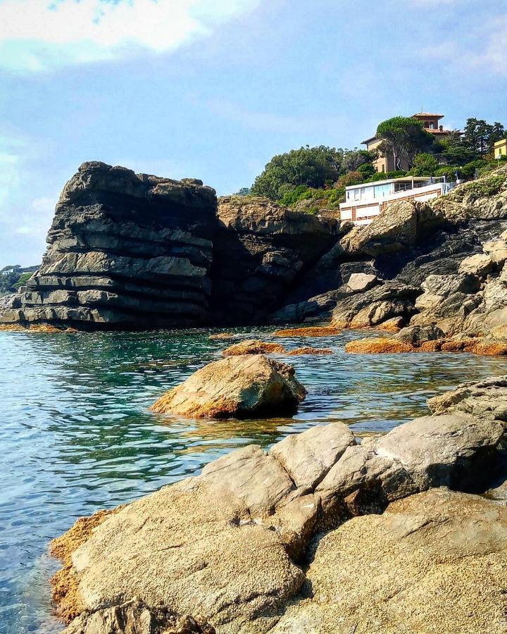 Hotel La Scogliera Cavi di Lavagna Exterior foto